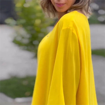 🔥 Trending Now 🔥  Soft V-Neck Top with Zipper & 3/4 Sleeves 🔥